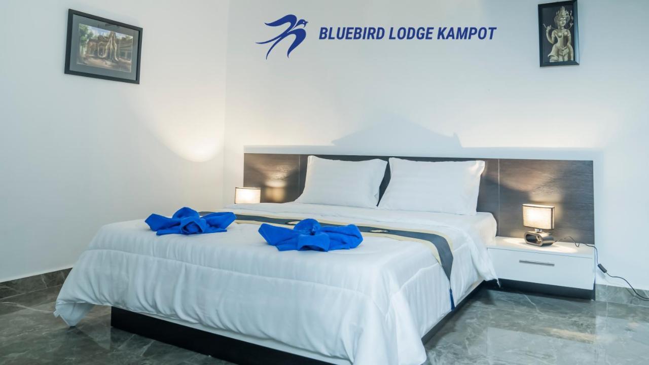 Bluebird Lodge Kampot Esterno foto